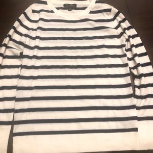 Banana republic sweater women’s size small
